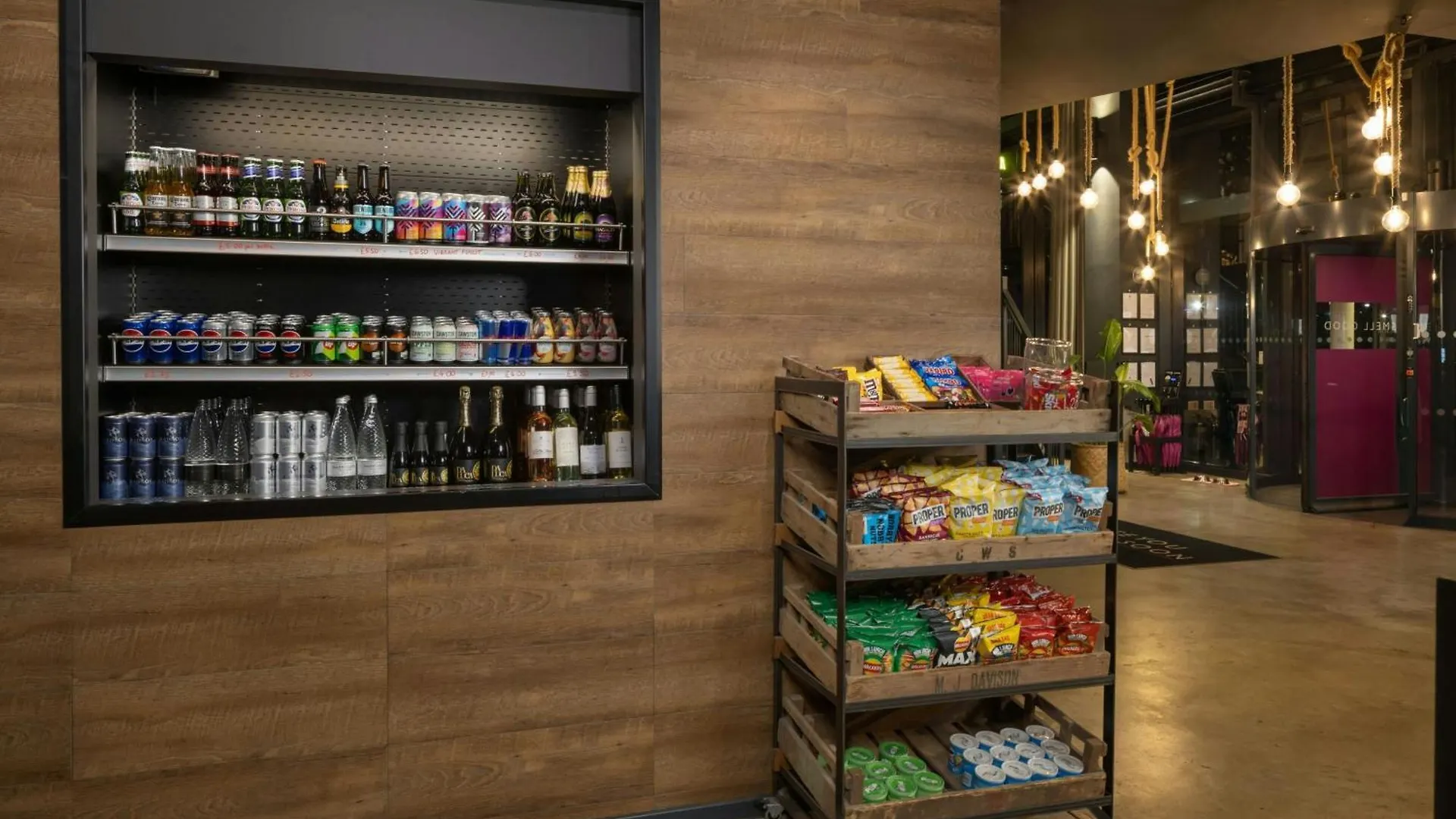 Moxy Southampton Hotel