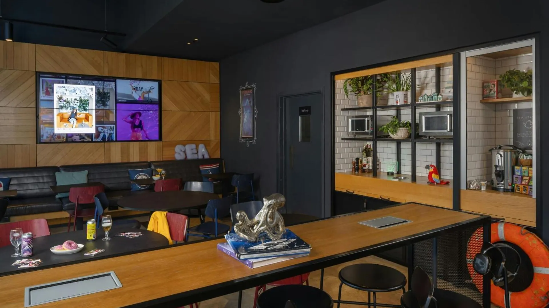 ****  Hotel Moxy Southampton Wielka Brytania